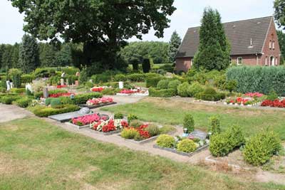 Bestattungsinstitut Bade - Friedhof Halstenbek